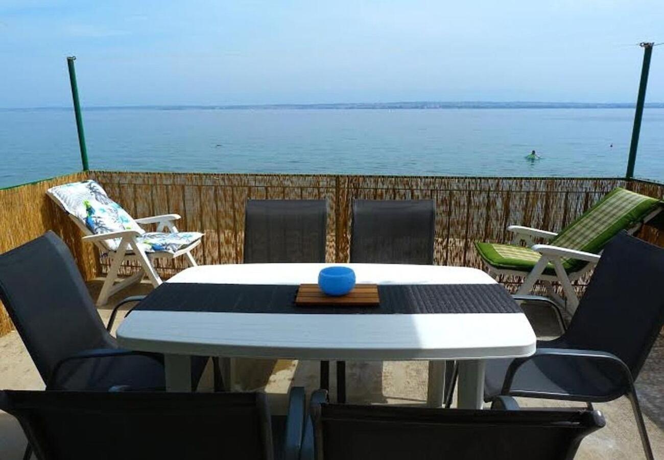 Holiday Home Villa Jadran - 10 M From Beach Preko Exteriör bild