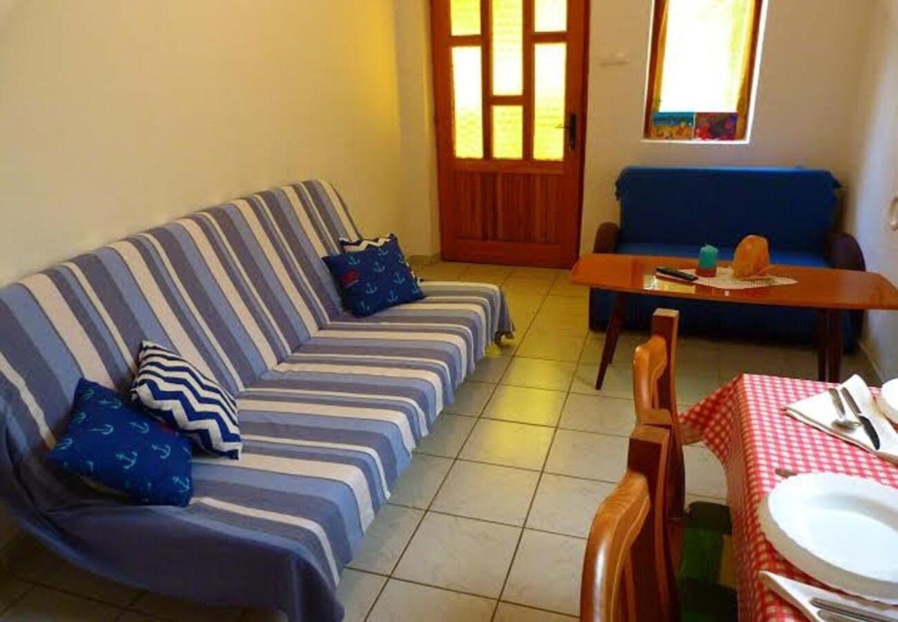 Holiday Home Villa Jadran - 10 M From Beach Preko Exteriör bild